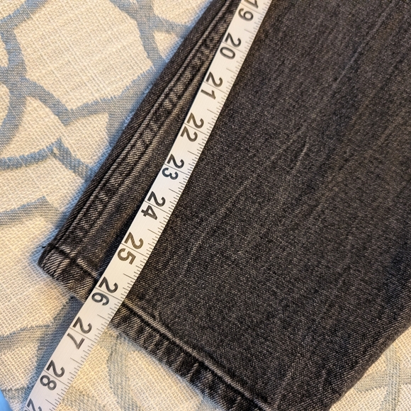 Abercrombie And Fitch, Black The Mom High Rise Straight Leg Jeans. Size 35/20R - Picture 6 of 6